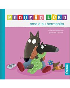 PEQUEÑO LOBO AMA A SU HERMANITA